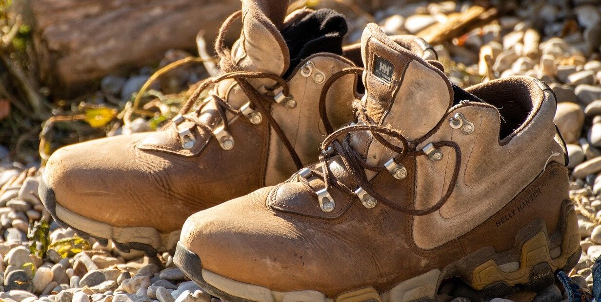 Men-hiking-boots